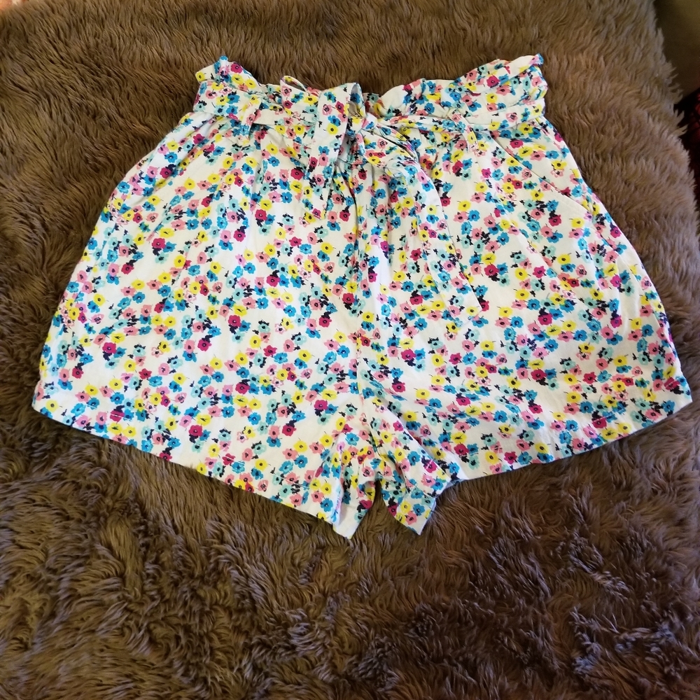 a.n.a high waisted linen rayon floral shorts